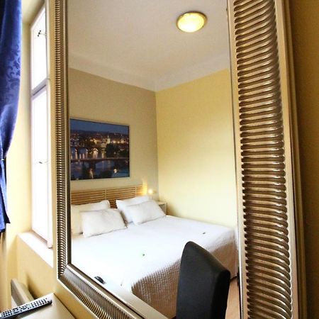 City Lounge Crown Hotel Прага Екстер'єр фото