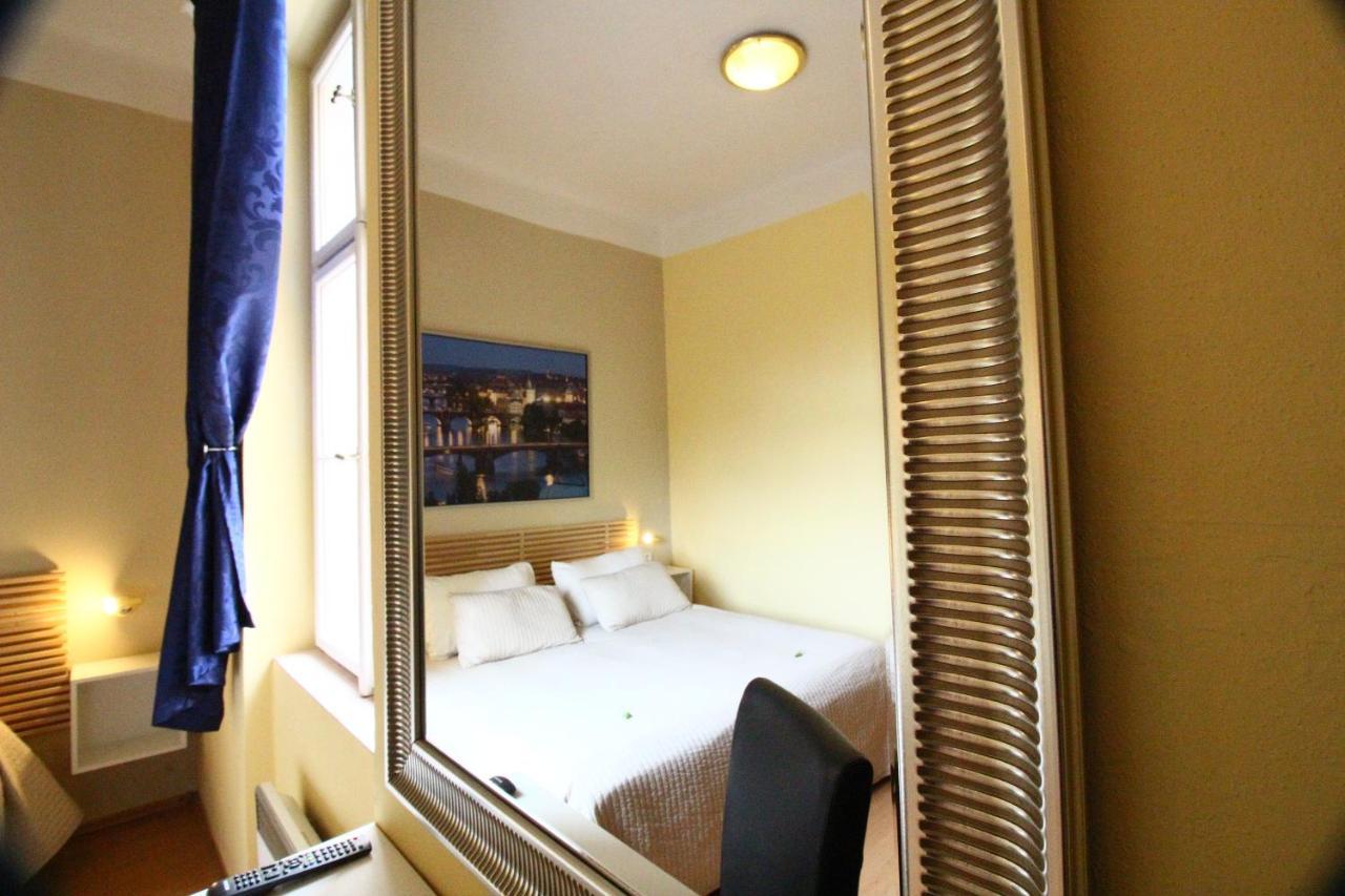 City Lounge Crown Hotel Прага Екстер'єр фото